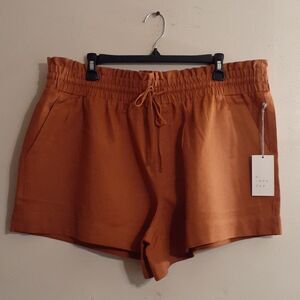A New Day Women's Shorts With Side Pockets New With Tags